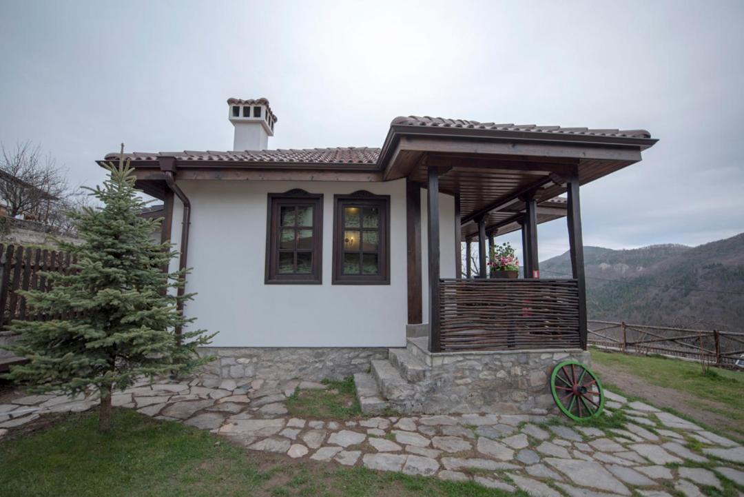 Rhodopes Legends Hotell Vrata Exteriör bild