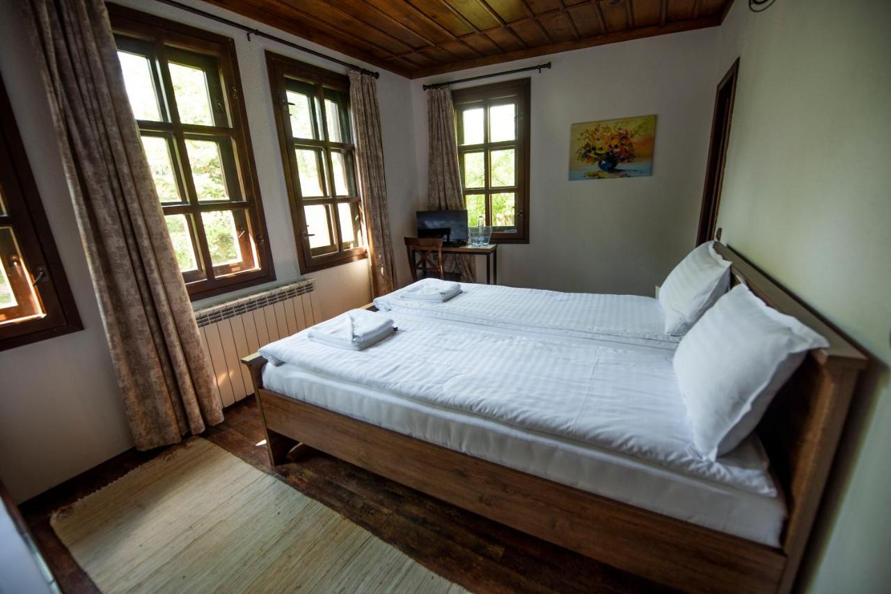 Rhodopes Legends Hotell Vrata Exteriör bild