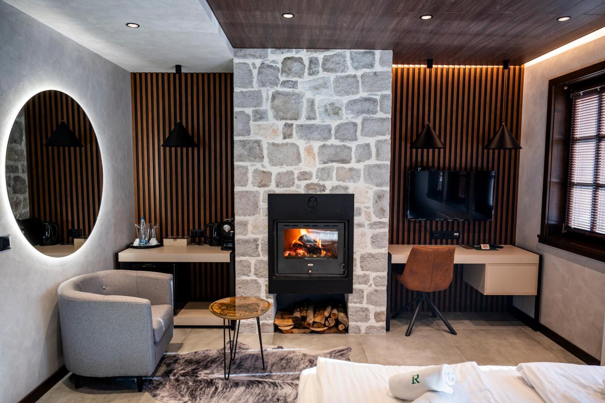 Rhodopes Legends Hotell Vrata Exteriör bild
