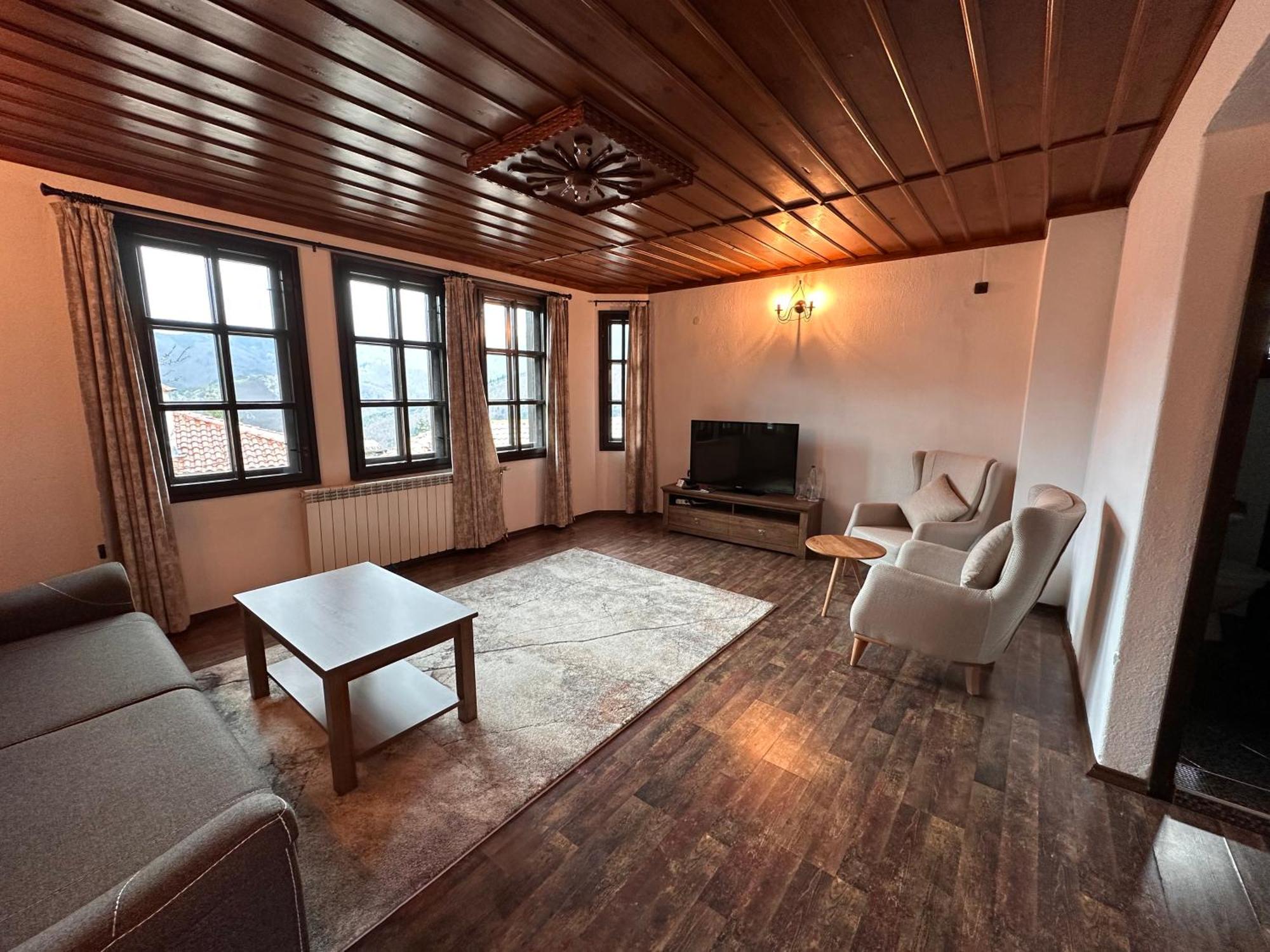 Rhodopes Legends Hotell Vrata Exteriör bild