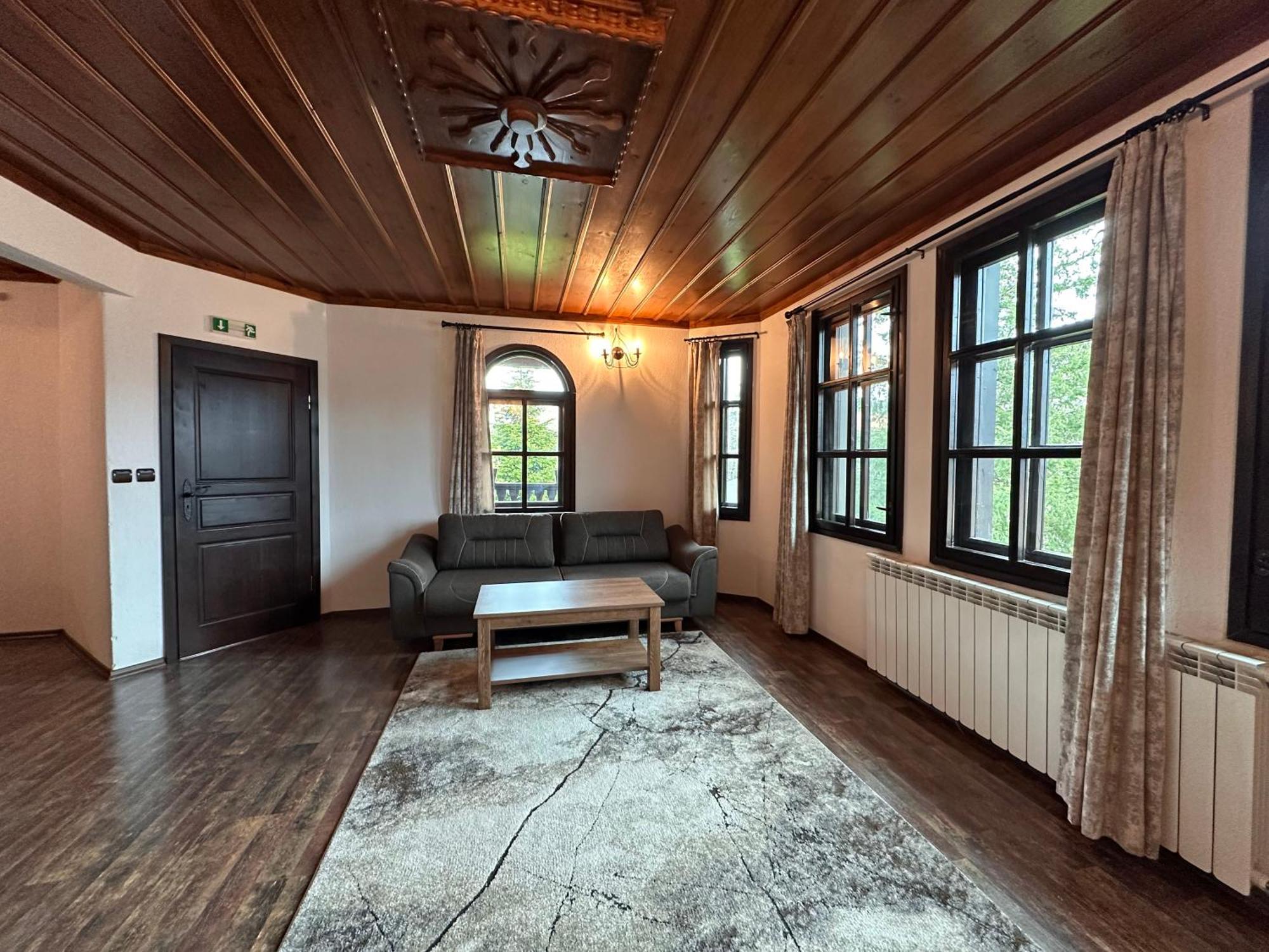 Rhodopes Legends Hotell Vrata Exteriör bild