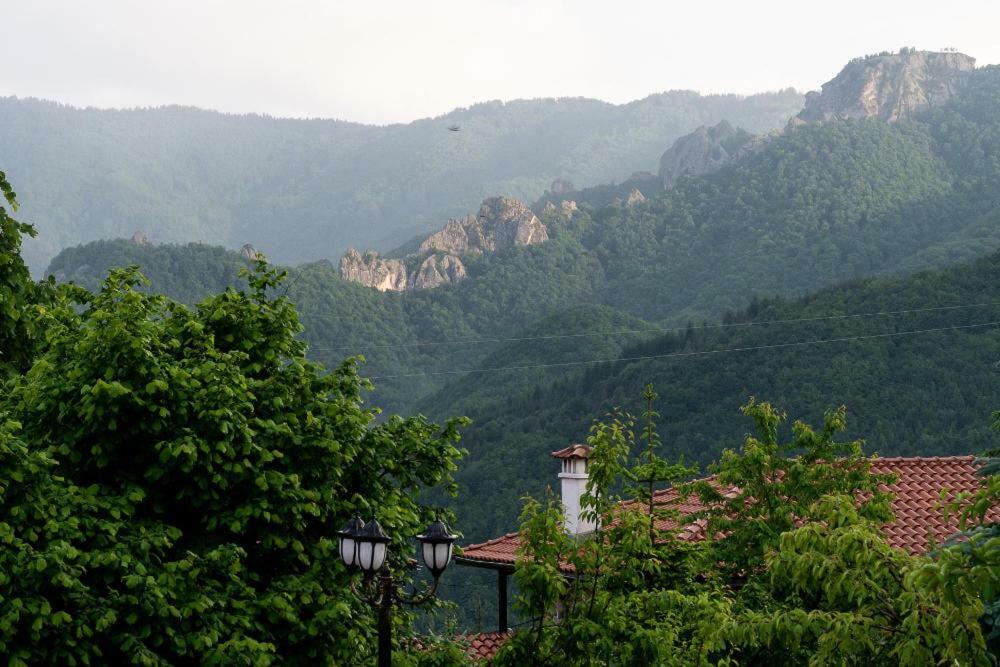 Rhodopes Legends Hotell Vrata Exteriör bild